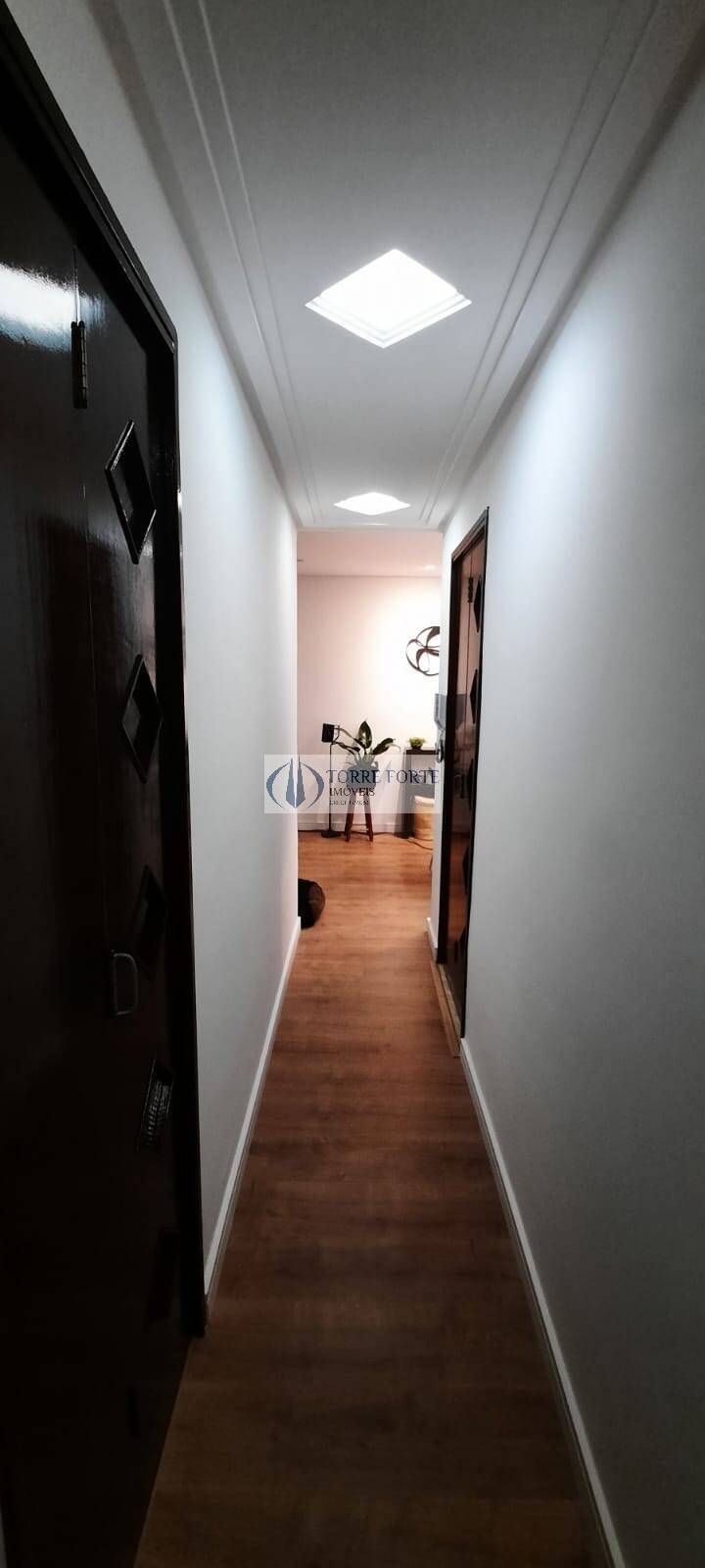 Apartamento à venda com 2 quartos, 50m² - Foto 32