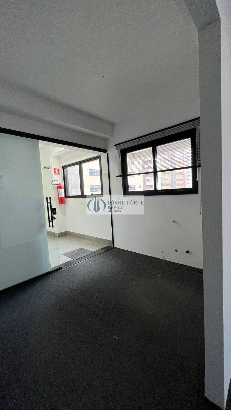 Conjunto Comercial-Sala à venda e aluguel, 72m² - Foto 23