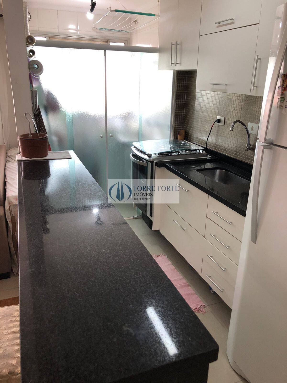 Apartamento à venda com 2 quartos, 60m² - Foto 30