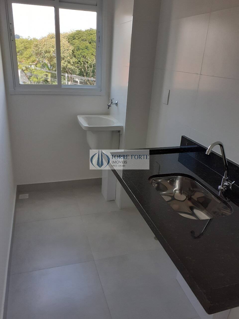 Apartamento à venda com 1 quarto, 27m² - Foto 6