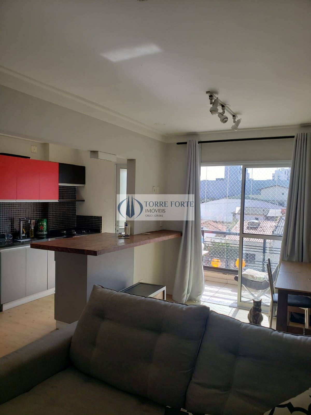 Apartamento à venda com 3 quartos, 250m² - Foto 1