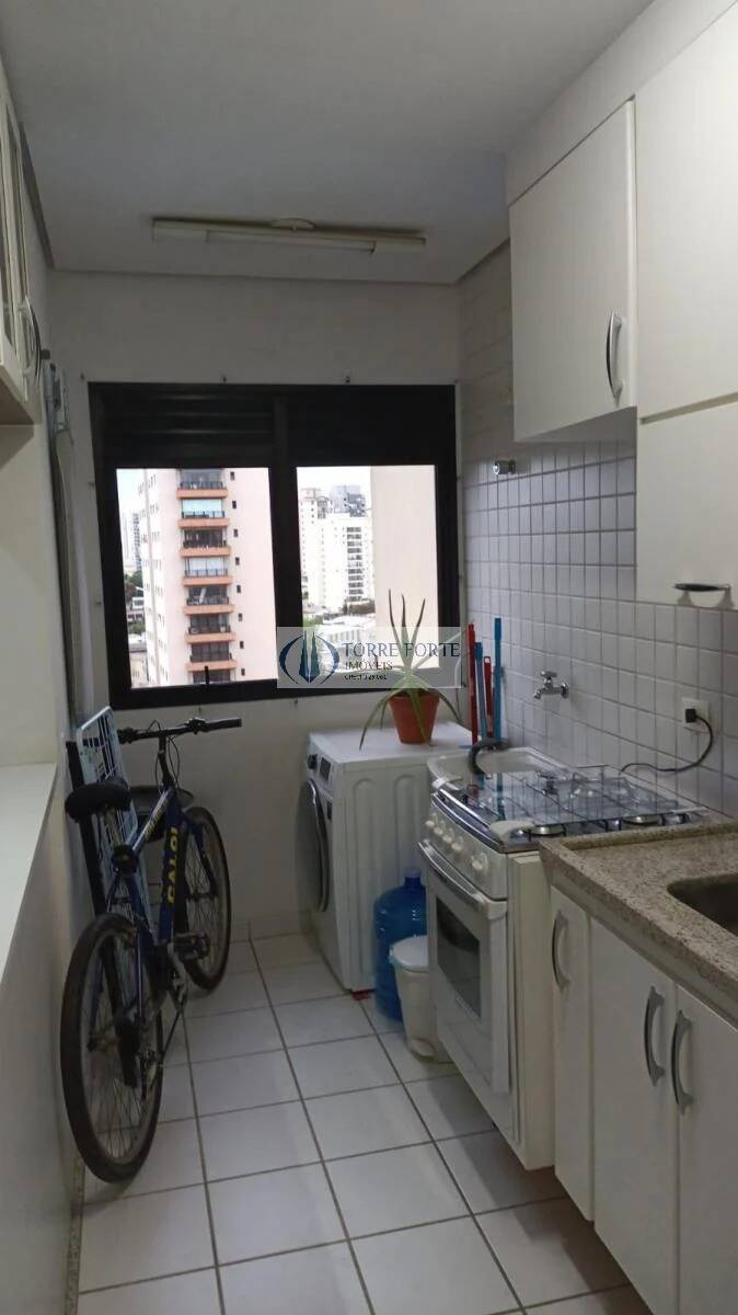 Apartamento à venda com 1 quarto, 41m² - Foto 11