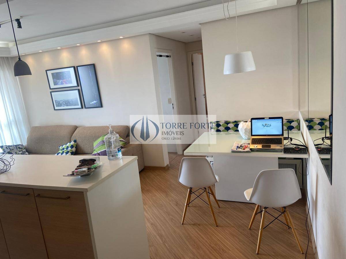 Apartamento à venda com 2 quartos, 63m² - Foto 1