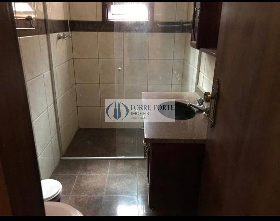 Sobrado à venda com 4 quartos, 250m² - Foto 15