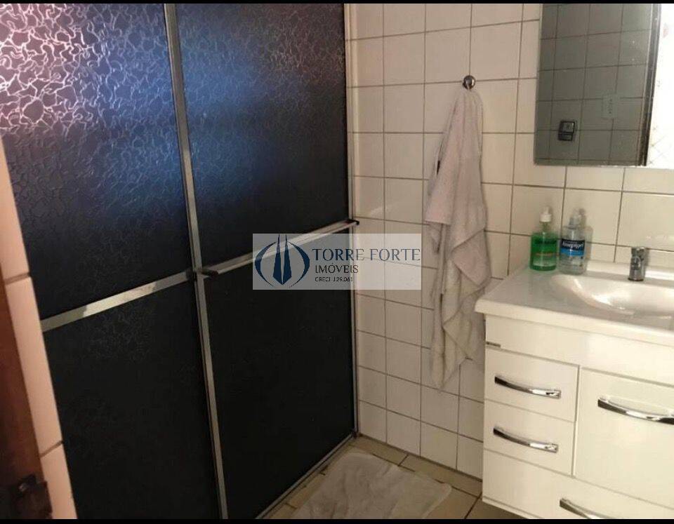 Sobrado à venda com 4 quartos, 250m² - Foto 17