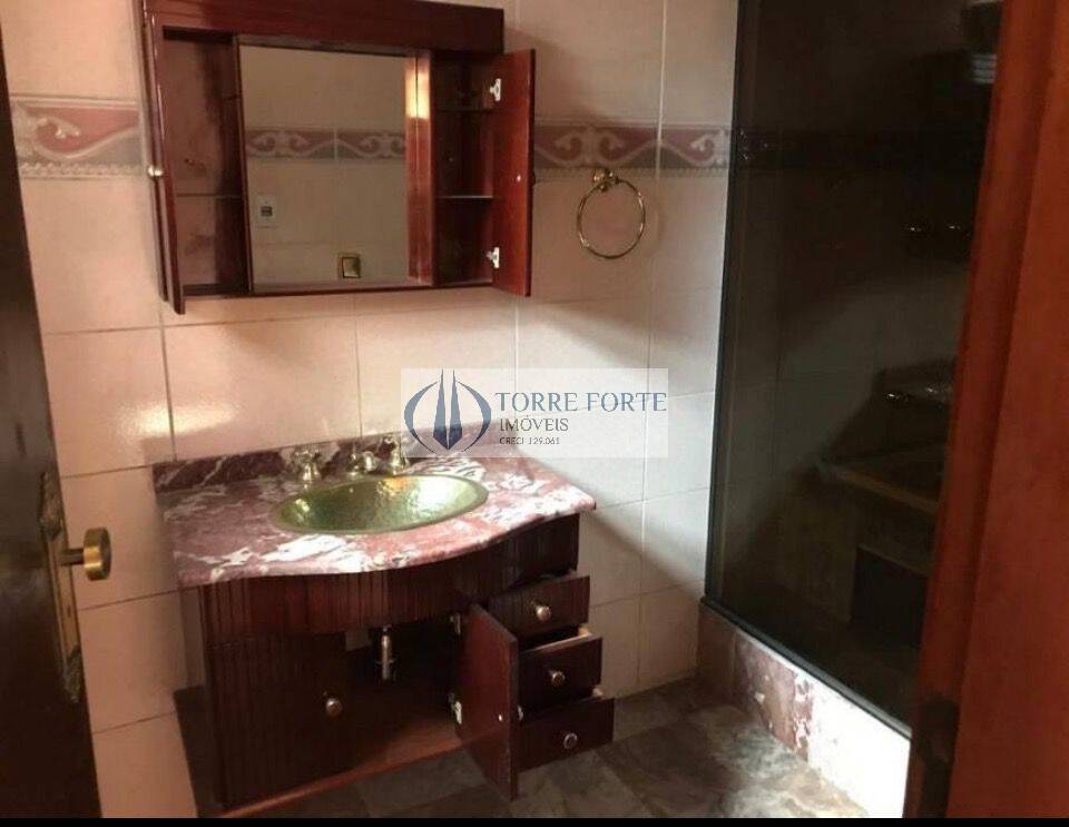 Sobrado à venda com 4 quartos, 250m² - Foto 16