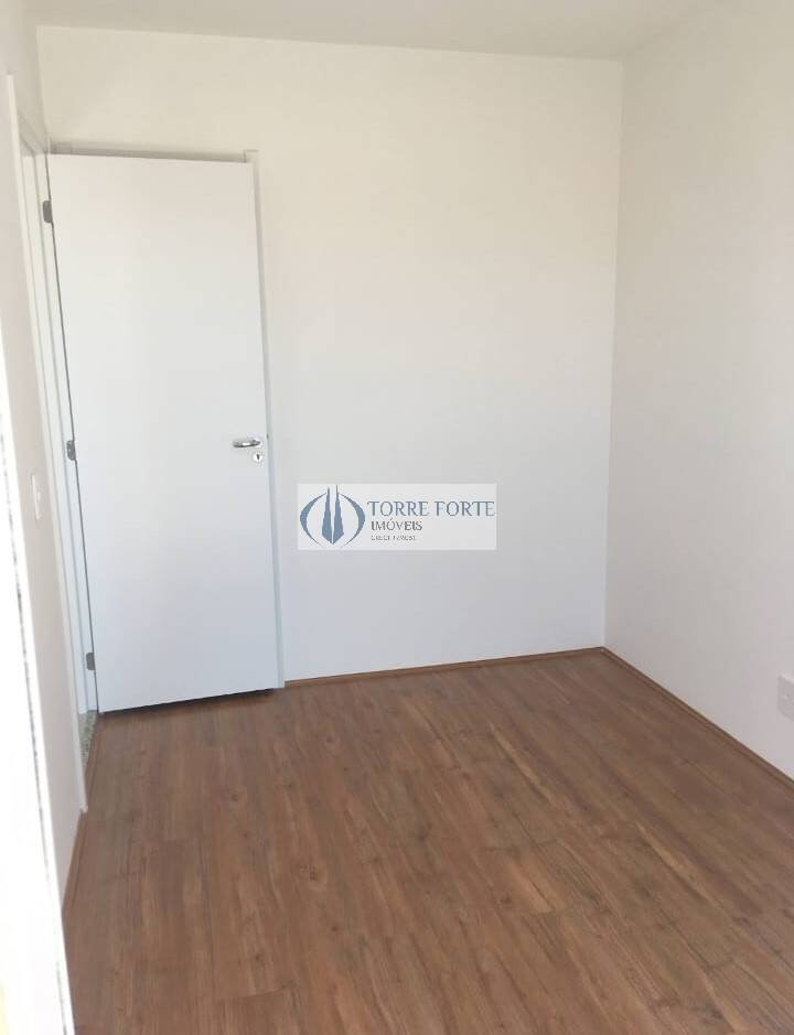 Apartamento à venda com 1 quarto, 28m² - Foto 2