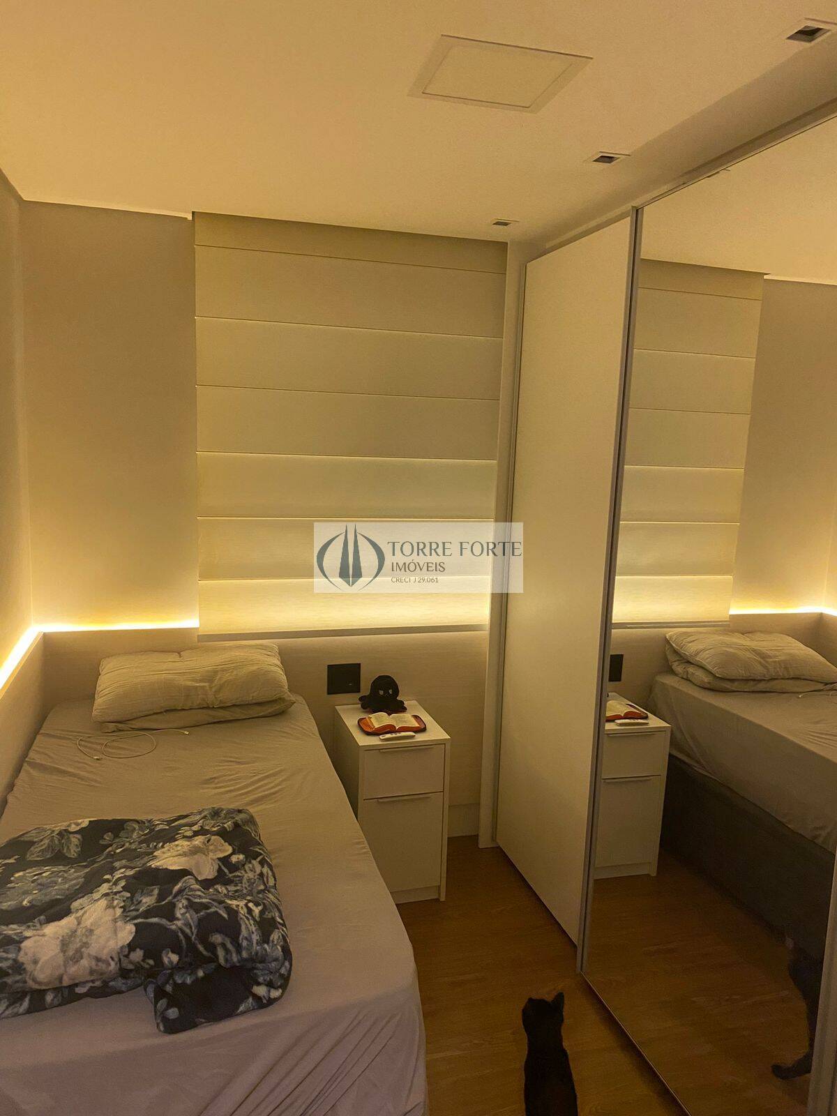 Apartamento à venda com 2 quartos, 50m² - Foto 12