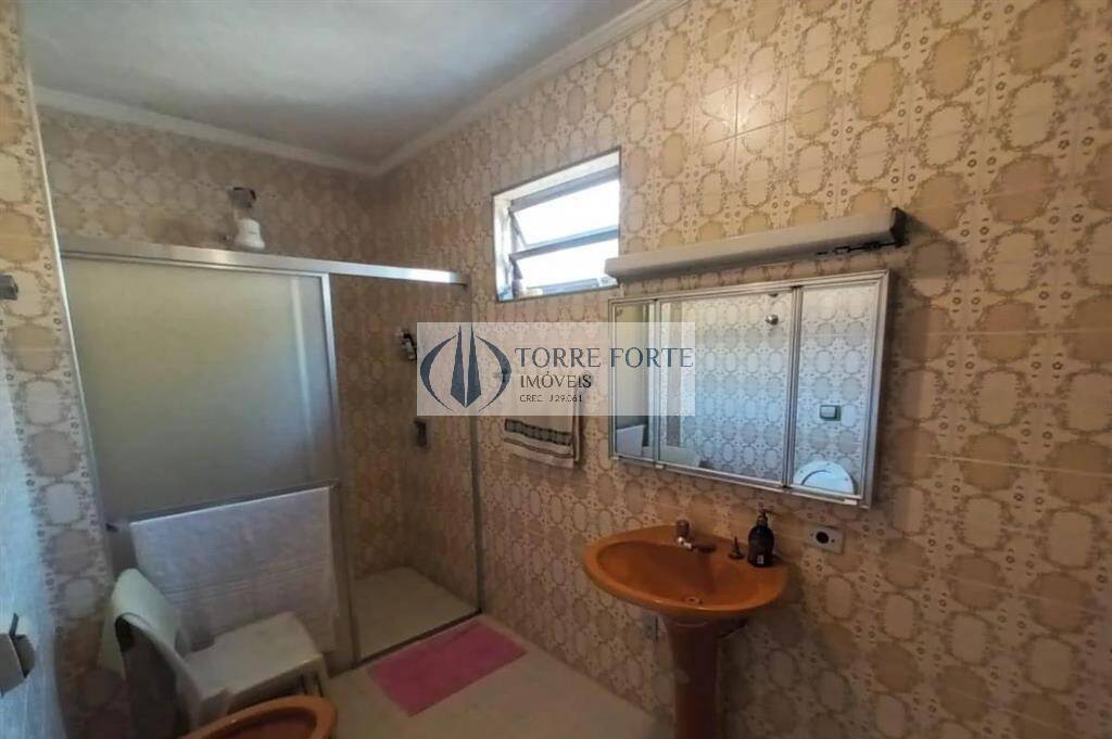 Casa à venda com 5 quartos, 170m² - Foto 10