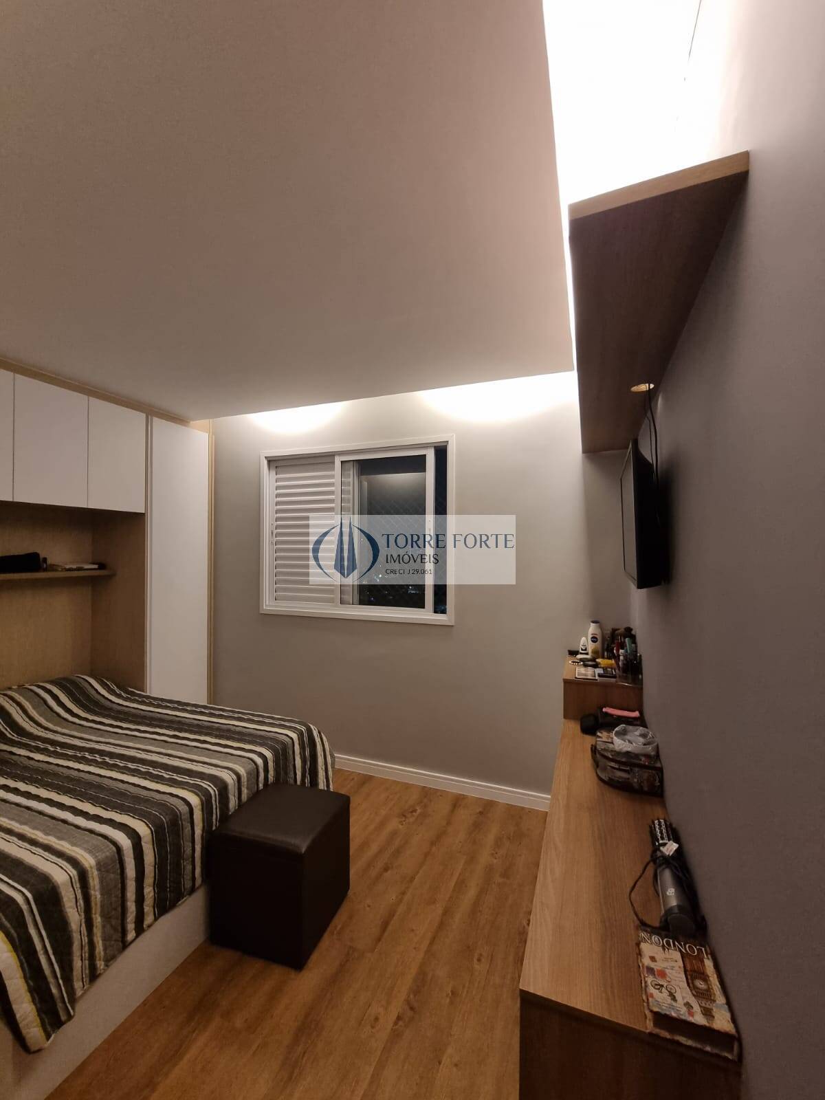 Apartamento à venda com 3 quartos, 90m² - Foto 9