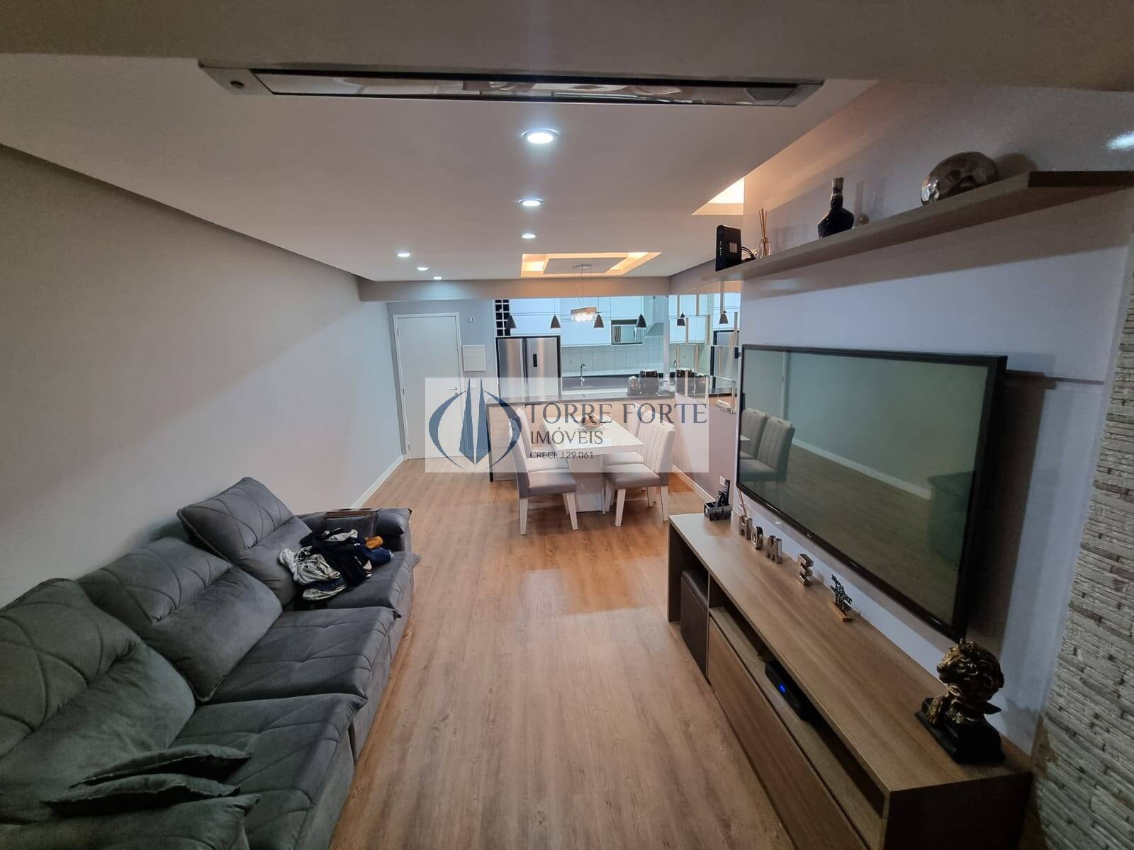 Apartamento à venda com 3 quartos, 90m² - Foto 3