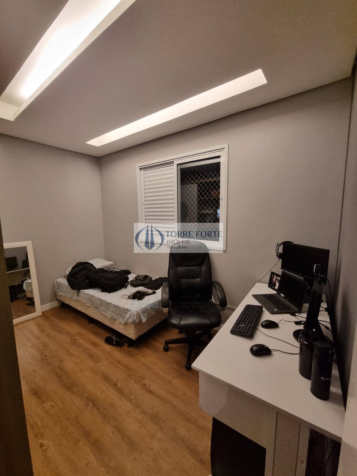 Apartamento à venda com 3 quartos, 90m² - Foto 20