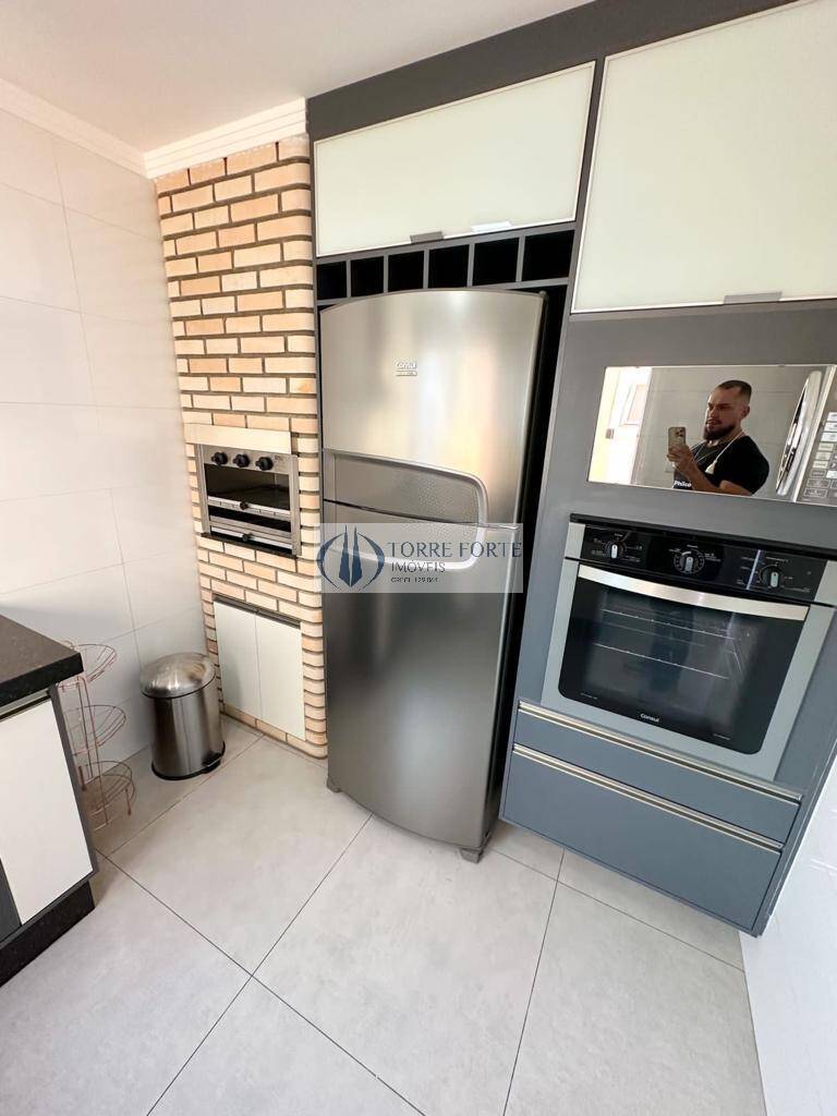 Apartamento à venda com 3 quartos, 150m² - Foto 15