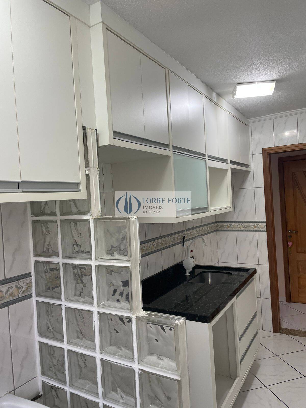 Apartamento à venda com 2 quartos, 58m² - Foto 3