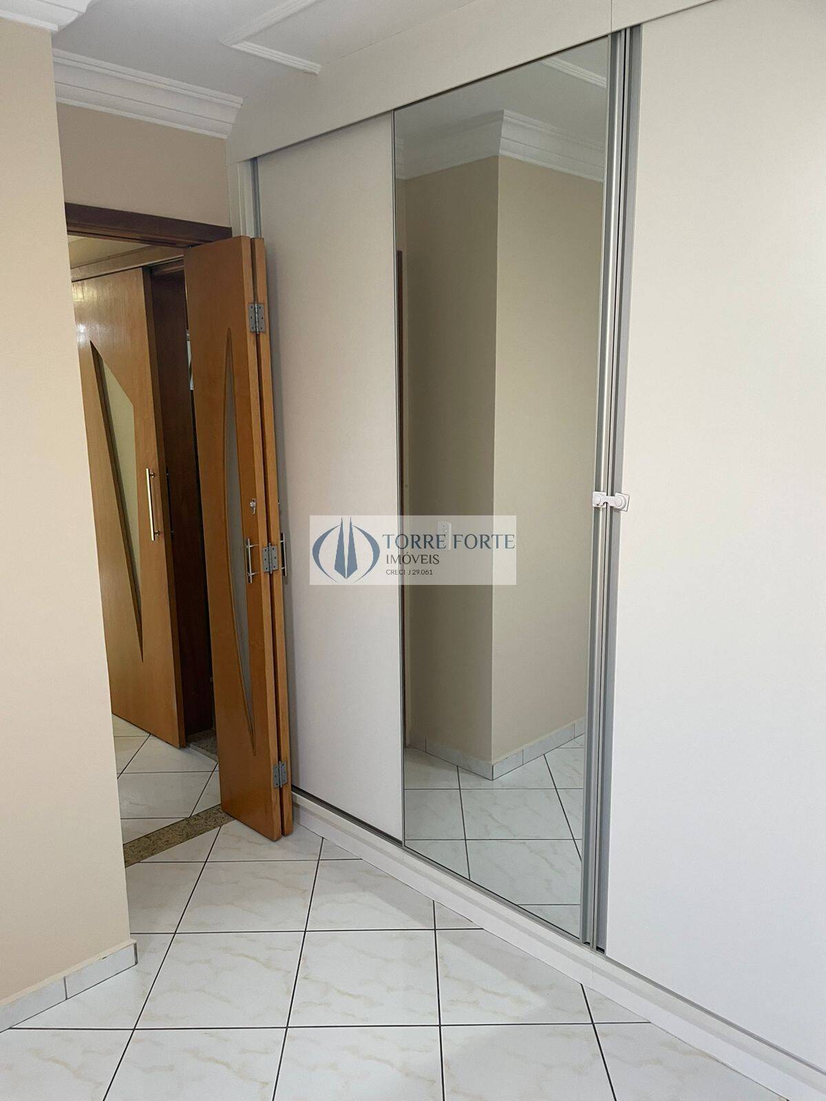 Apartamento à venda com 2 quartos, 58m² - Foto 13