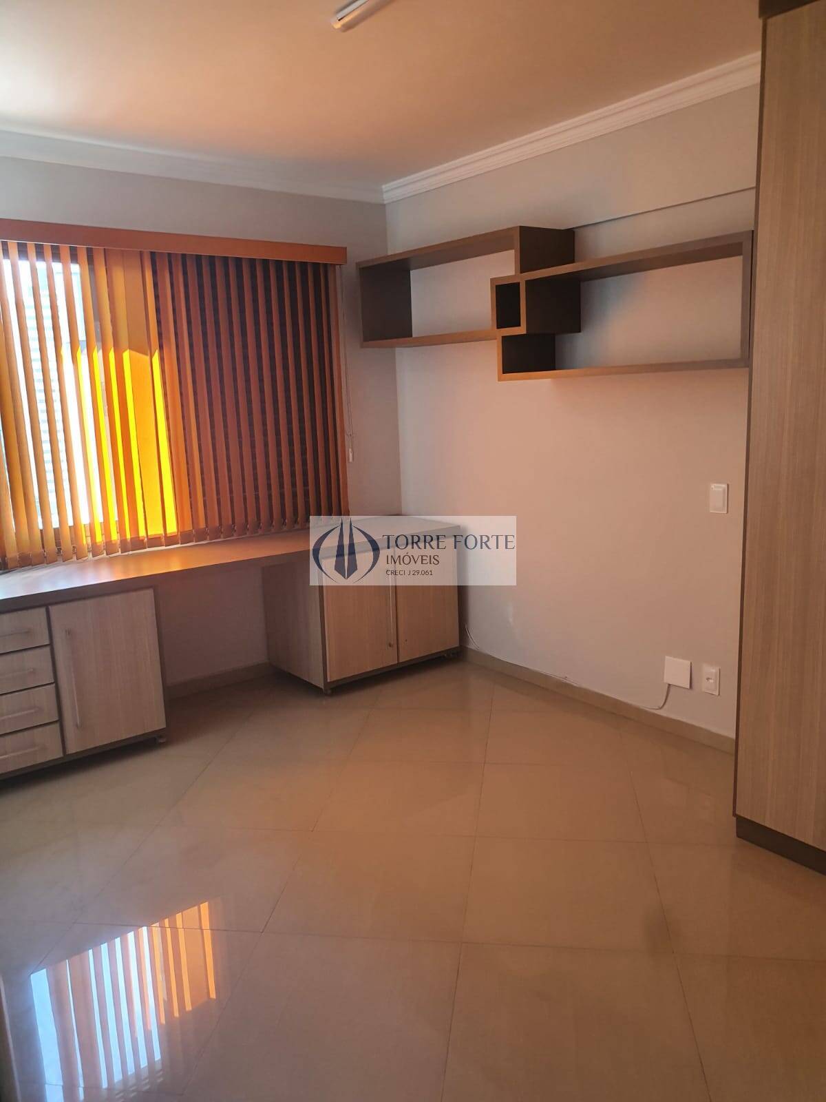 Apartamento à venda com 4 quartos, 183m² - Foto 20