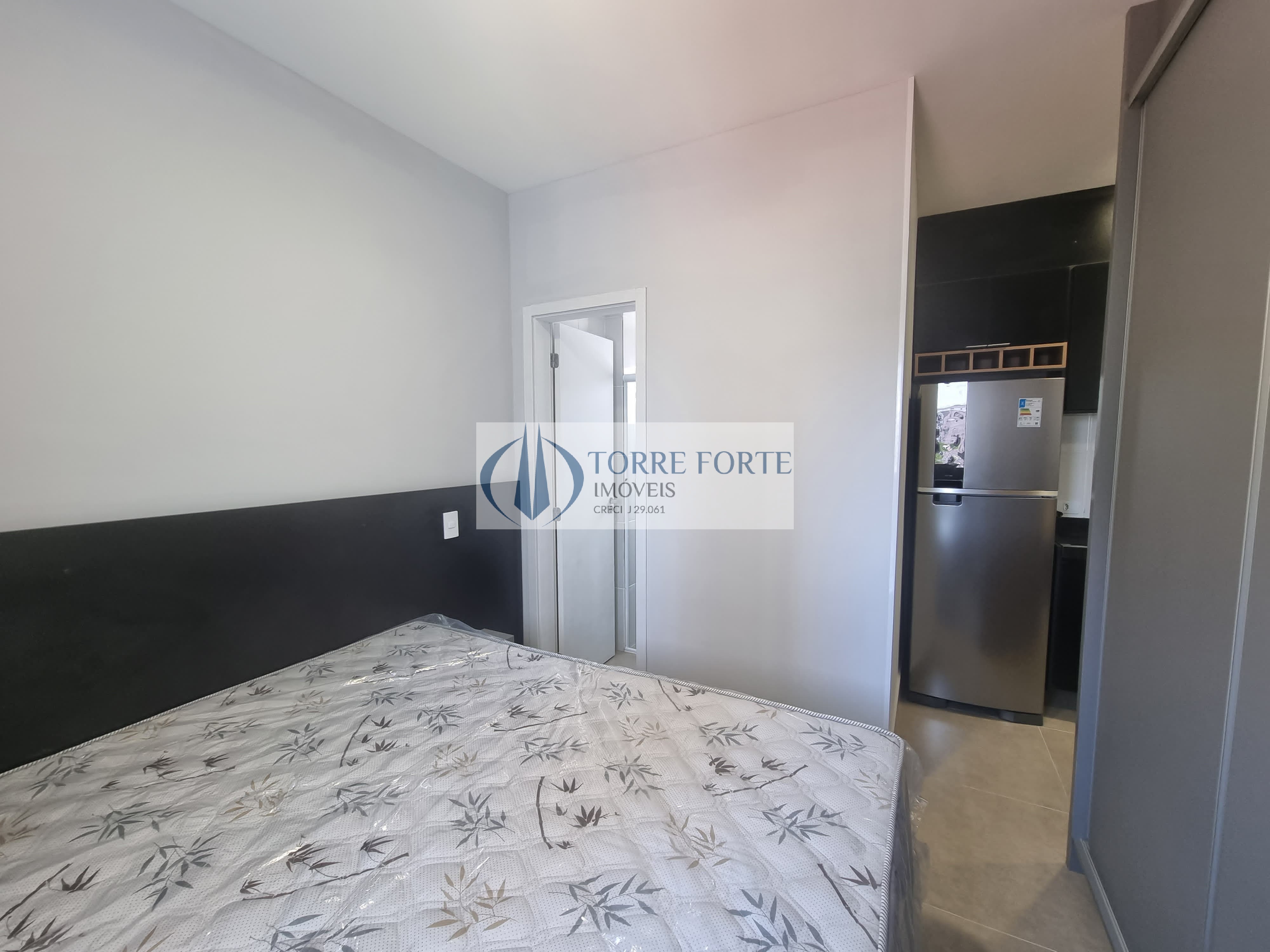 Apartamento à venda com 1 quarto, 33m² - Foto 11