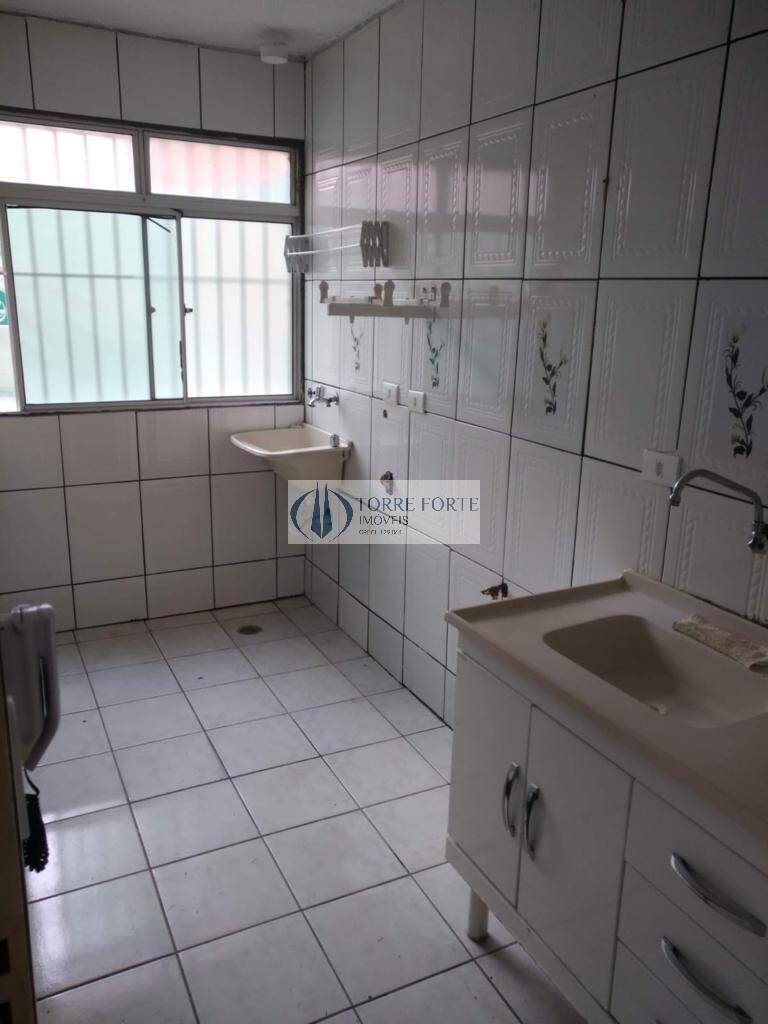 Apartamento à venda com 2 quartos, 42m² - Foto 5