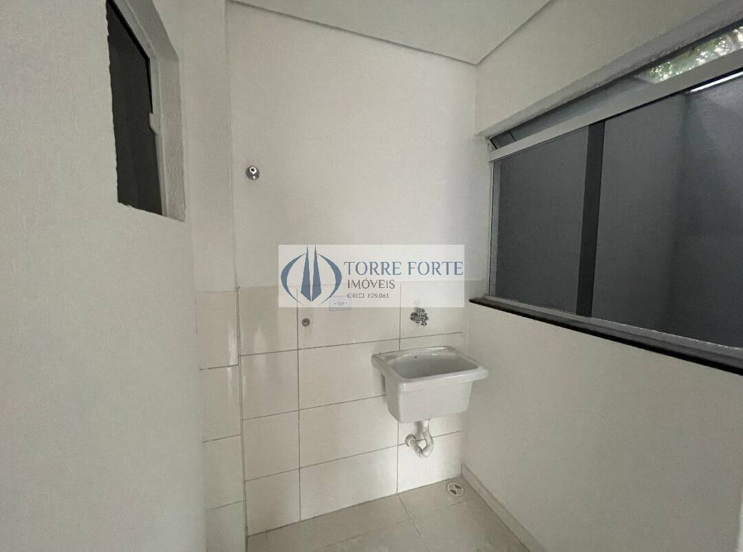 Apartamento à venda com 2 quartos, 35m² - Foto 13