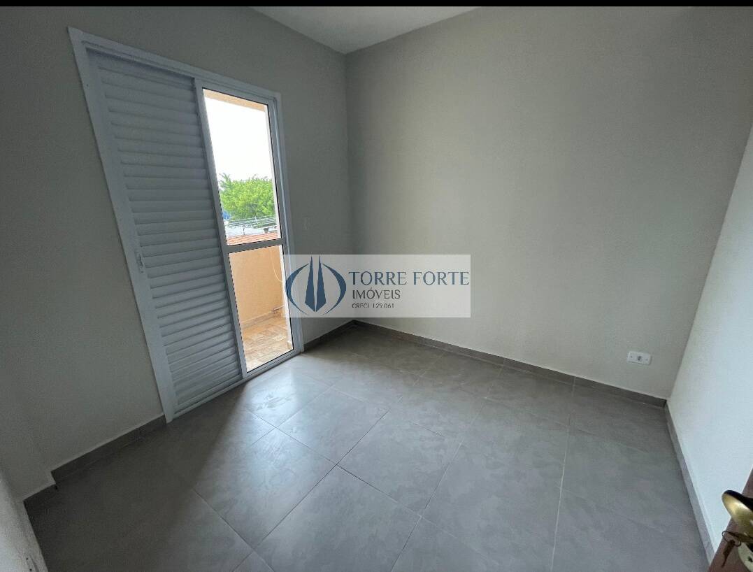 Apartamento à venda com 2 quartos, 40m² - Foto 8