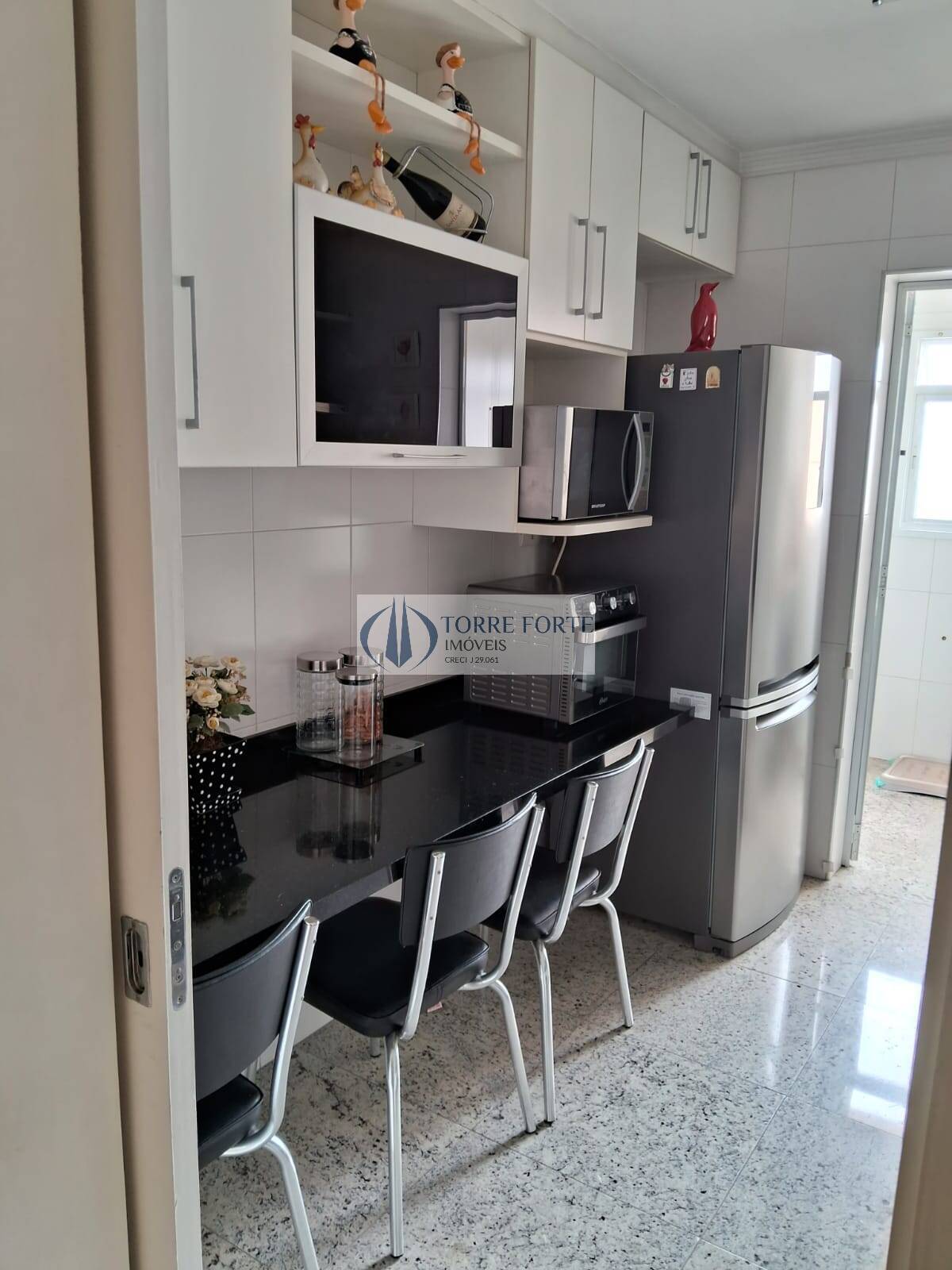 Apartamento à venda com 3 quartos, 84m² - Foto 18