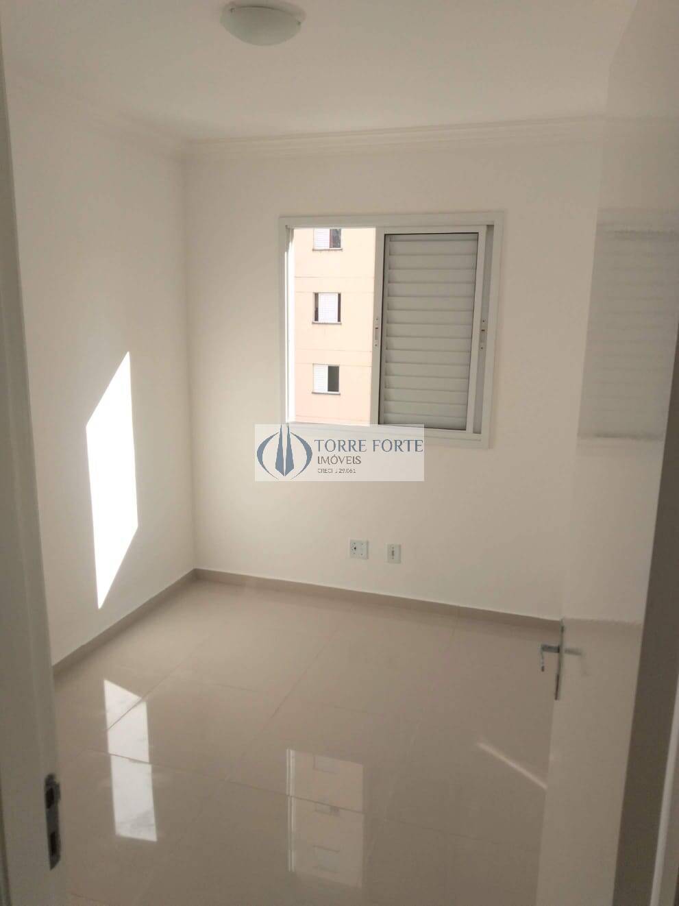 Apartamento à venda com 2 quartos, 50m² - Foto 4