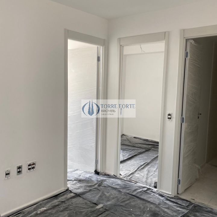 Apartamento à venda com 2 quartos, 40m² - Foto 17