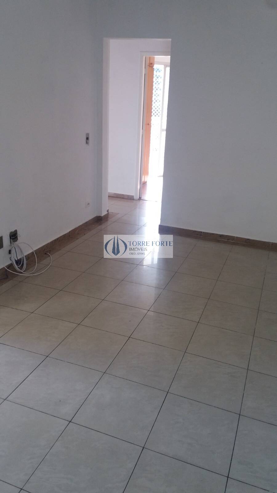 Apartamento à venda com 3 quartos, 70m² - Foto 3