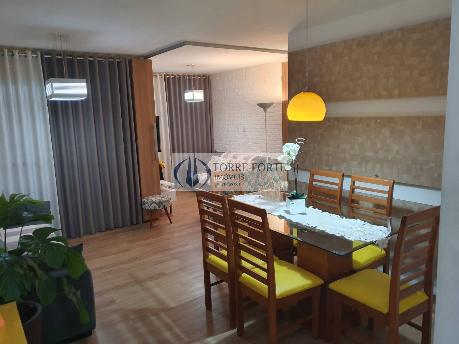 Apartamento à venda com 3 quartos, 74m² - Foto 1