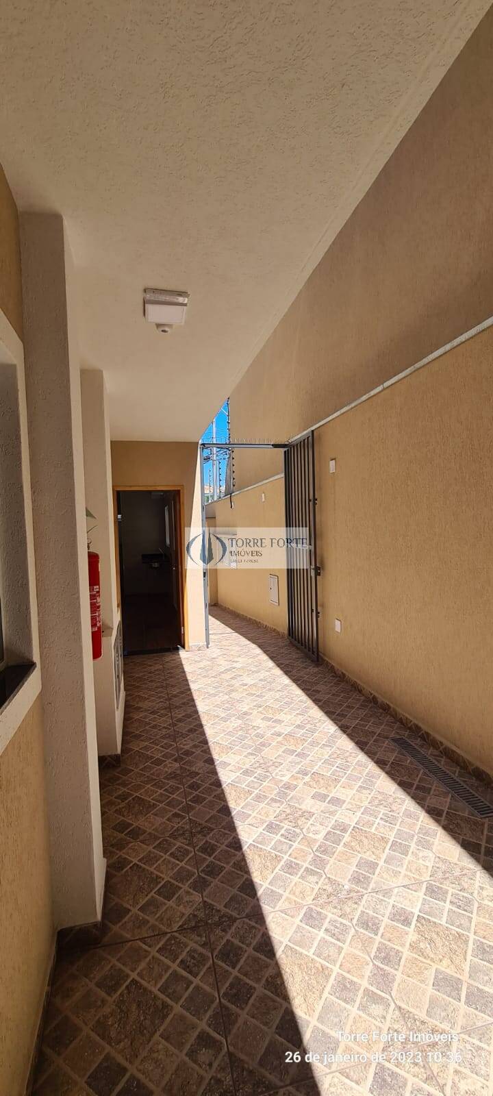 Apartamento à venda com 1 quarto, 30m² - Foto 1