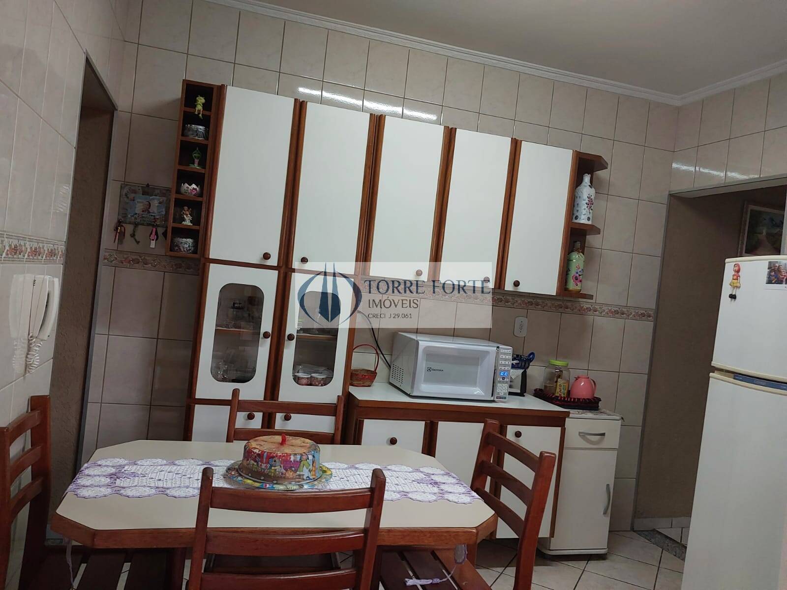 Casa à venda com 2 quartos, 120m² - Foto 12