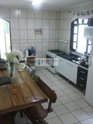 Sobrado à venda com 3 quartos, 158m² - Foto 2