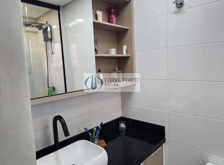 Apartamento à venda com 2 quartos, 60m² - Foto 24