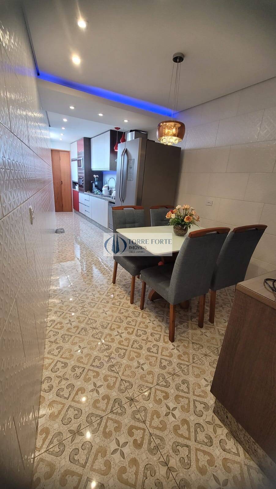 Sobrado à venda com 3 quartos, 320m² - Foto 9