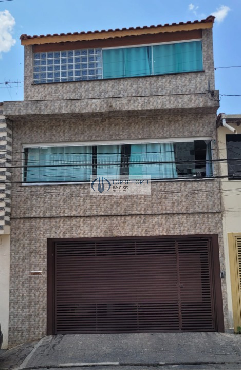 Sobrado à venda com 3 quartos, 320m² - Foto 1