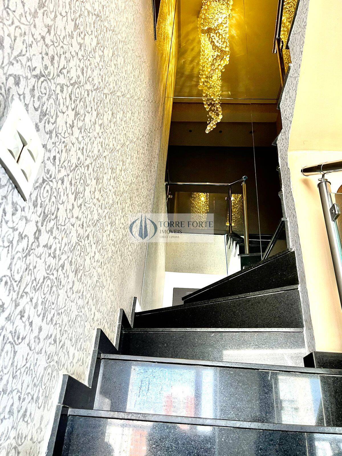 Apartamento à venda com 3 quartos, 181m² - Foto 17