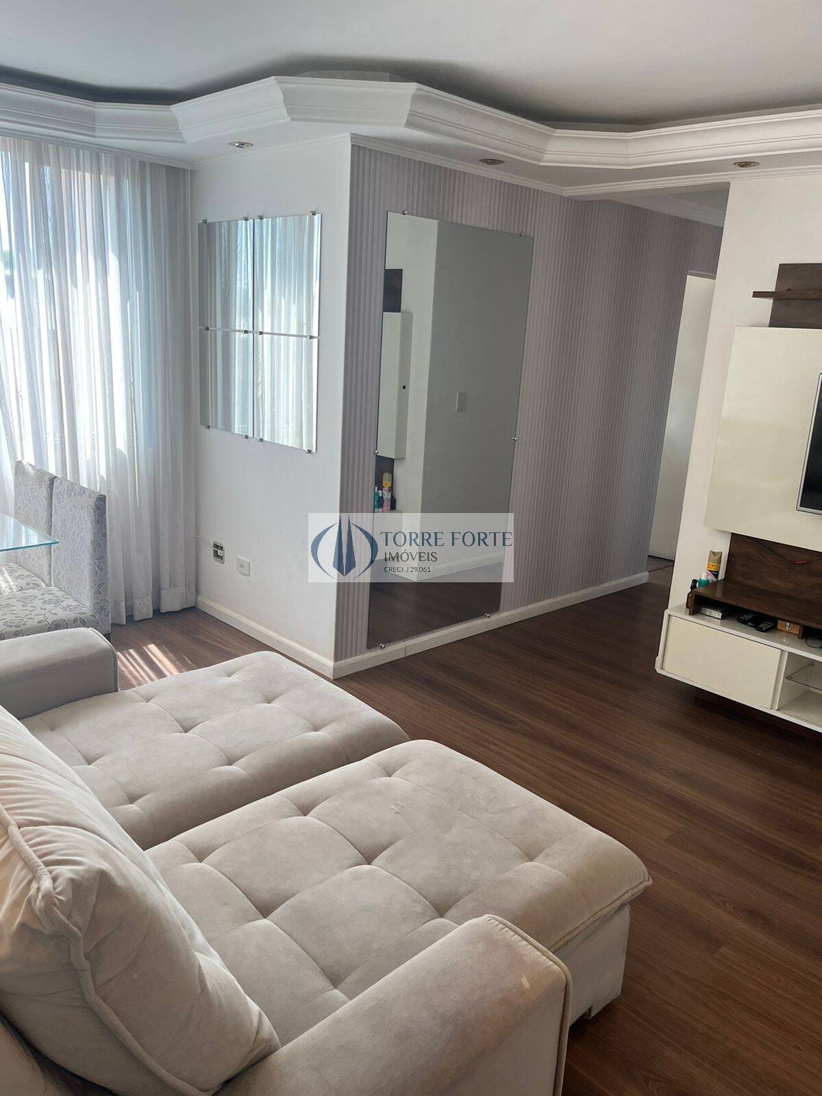 Apartamento à venda com 2 quartos, 65m² - Foto 2