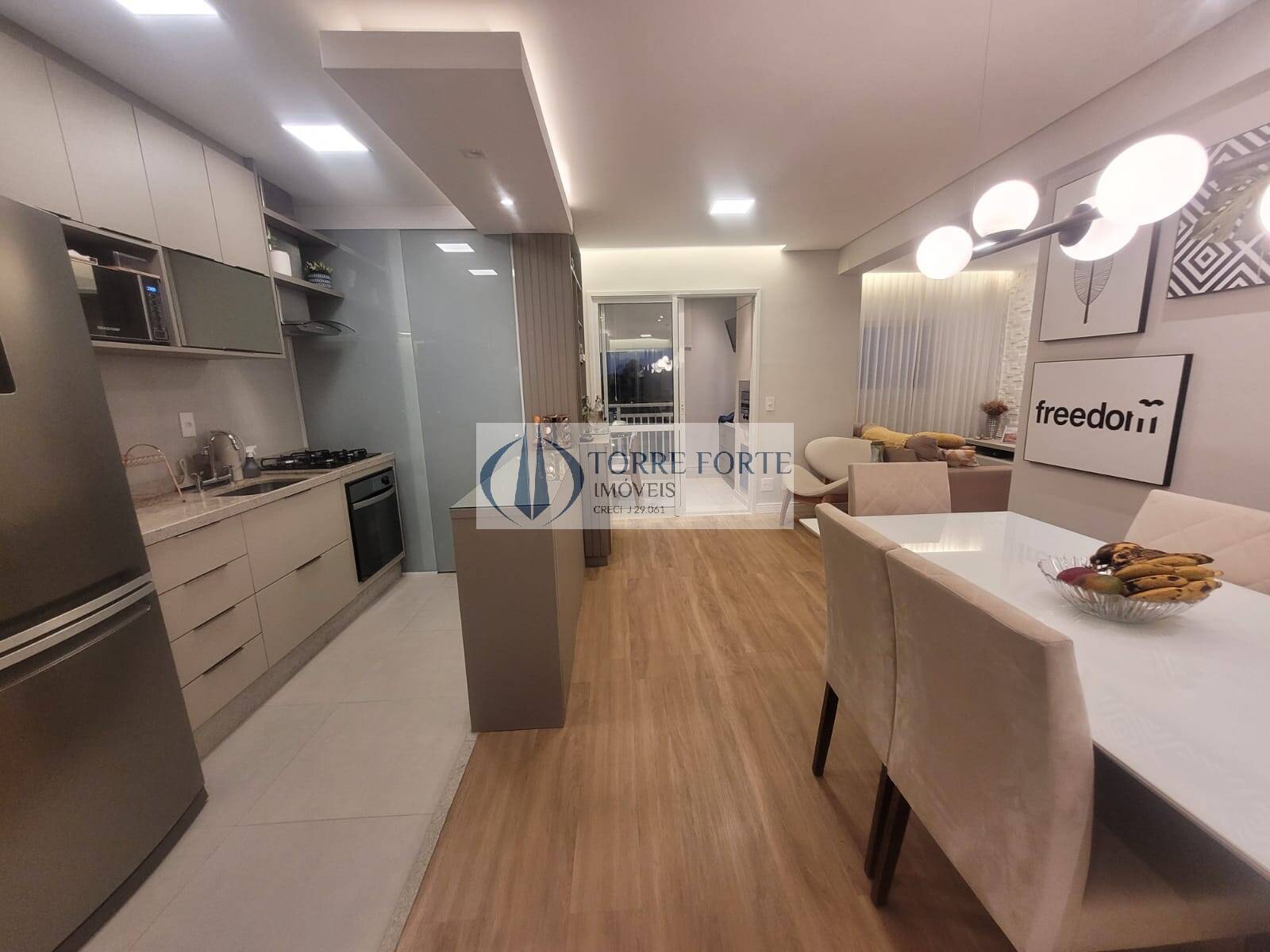 Apartamento à venda com 2 quartos, 75m² - Foto 12