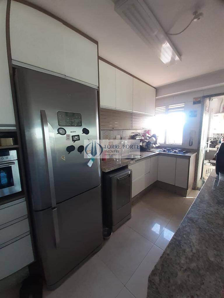 Apartamento à venda com 3 quartos, 100m² - Foto 16