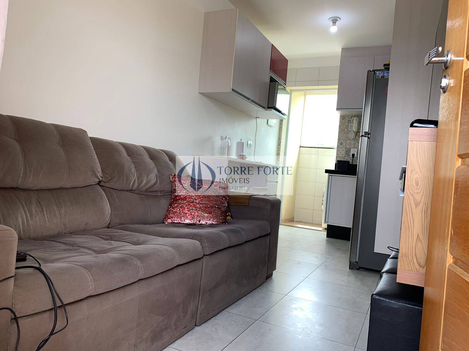 Apartamento à venda com 2 quartos, 56m² - Foto 3