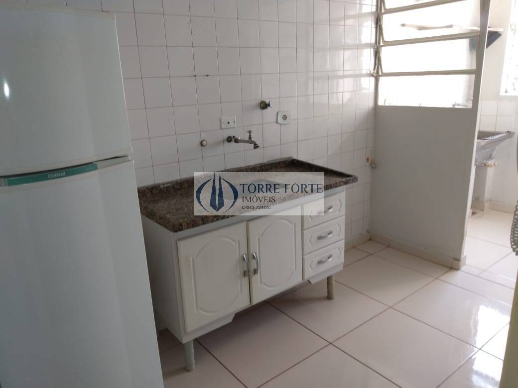 Apartamento à venda com 2 quartos, 64m² - Foto 3