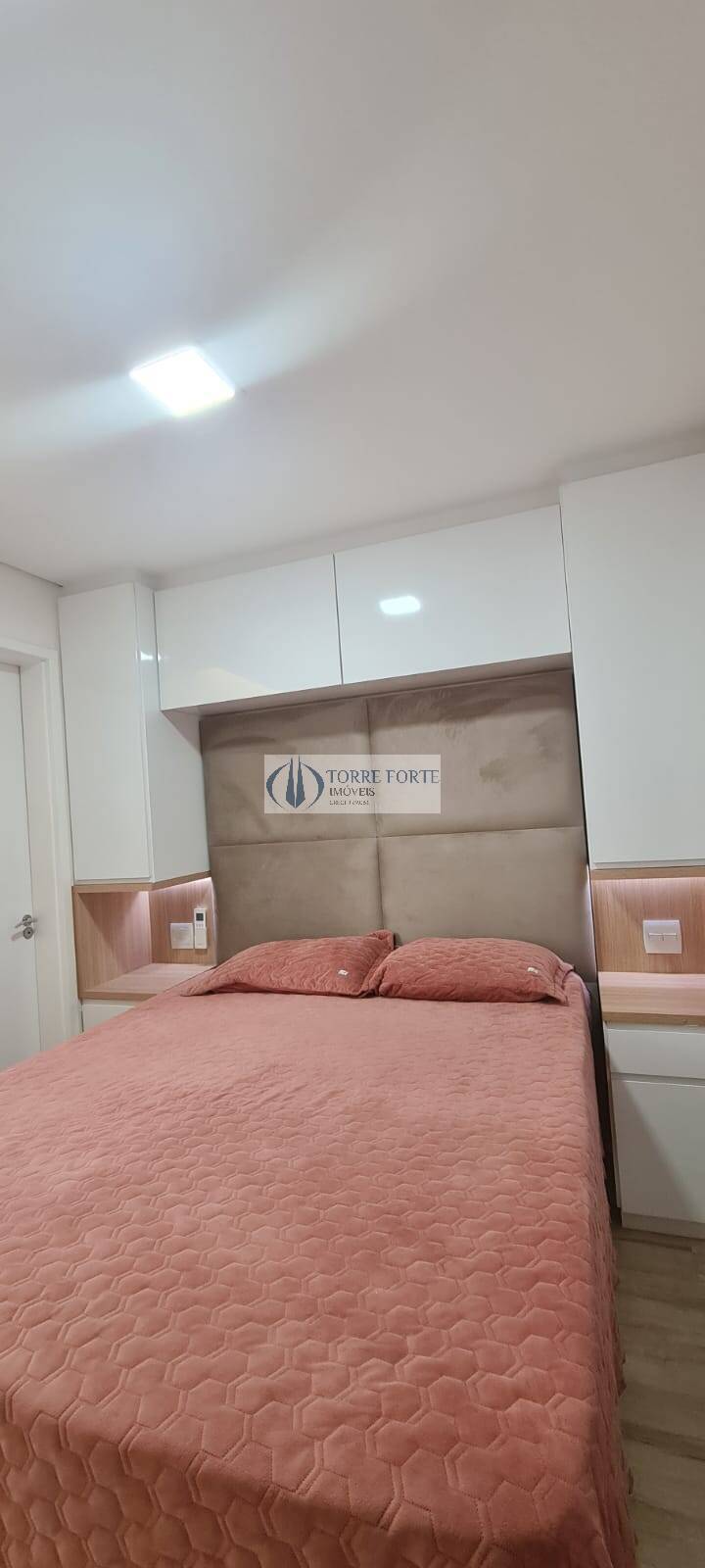 Apartamento à venda com 2 quartos, 69m² - Foto 11