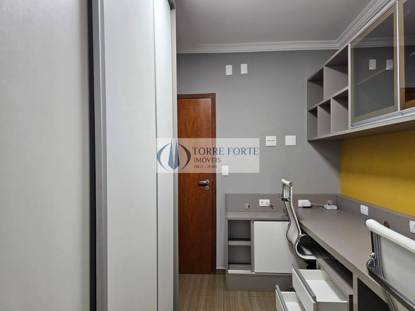 Casa à venda com 3 quartos, 245m² - Foto 52