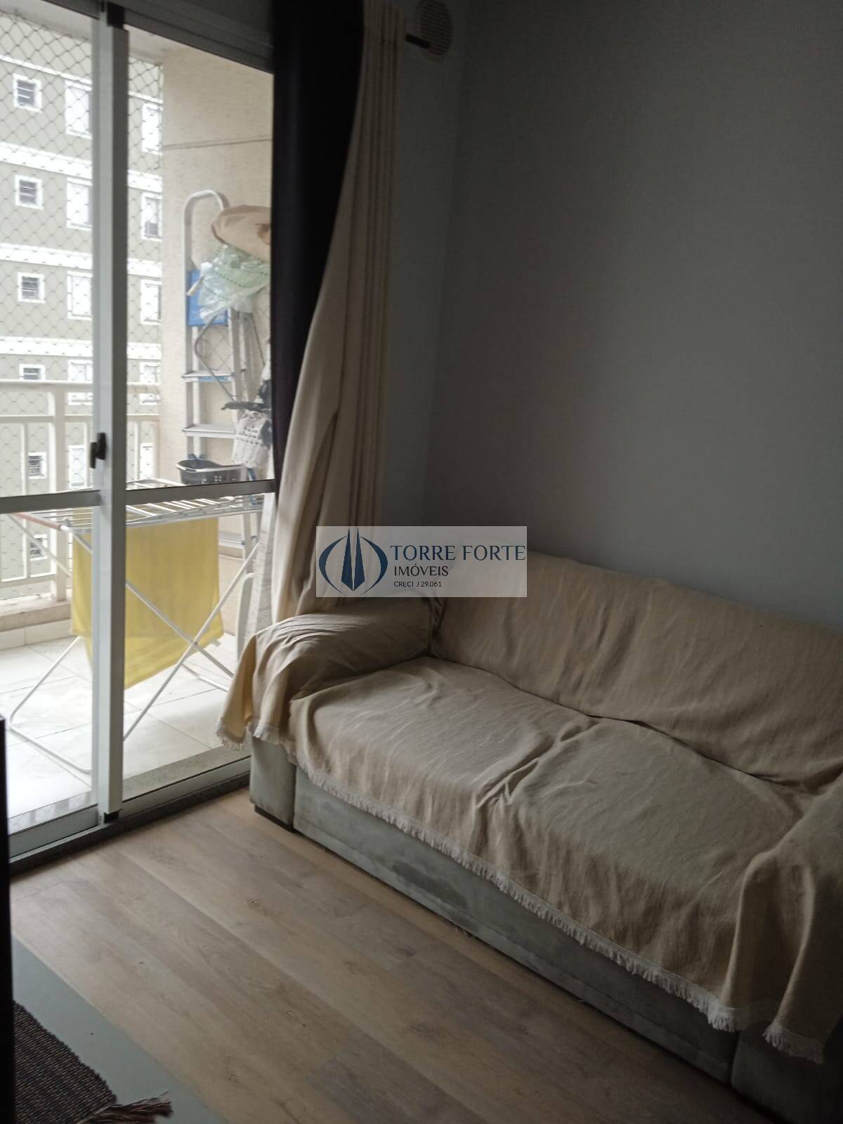 Apartamento à venda com 1 quarto, 33m² - Foto 2