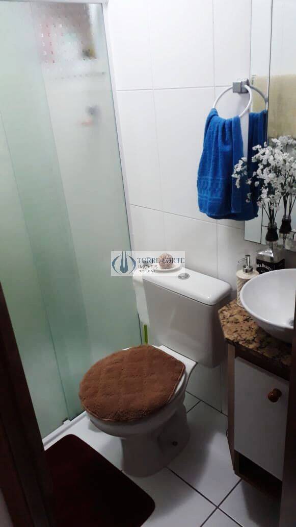 Apartamento à venda com 2 quartos, 45m² - Foto 4