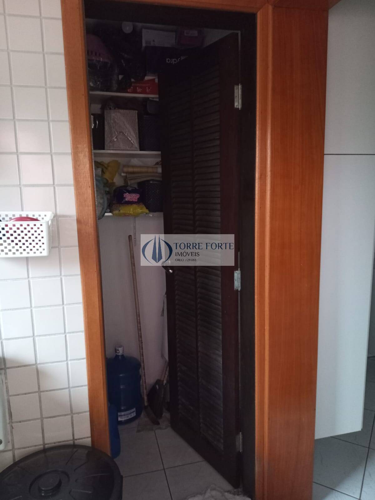 Apartamento à venda com 2 quartos, 86m² - Foto 23