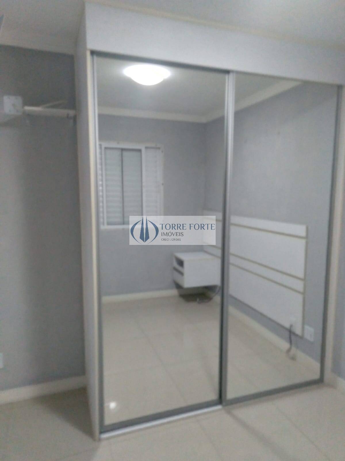 Apartamento à venda com 2 quartos, 64m² - Foto 8