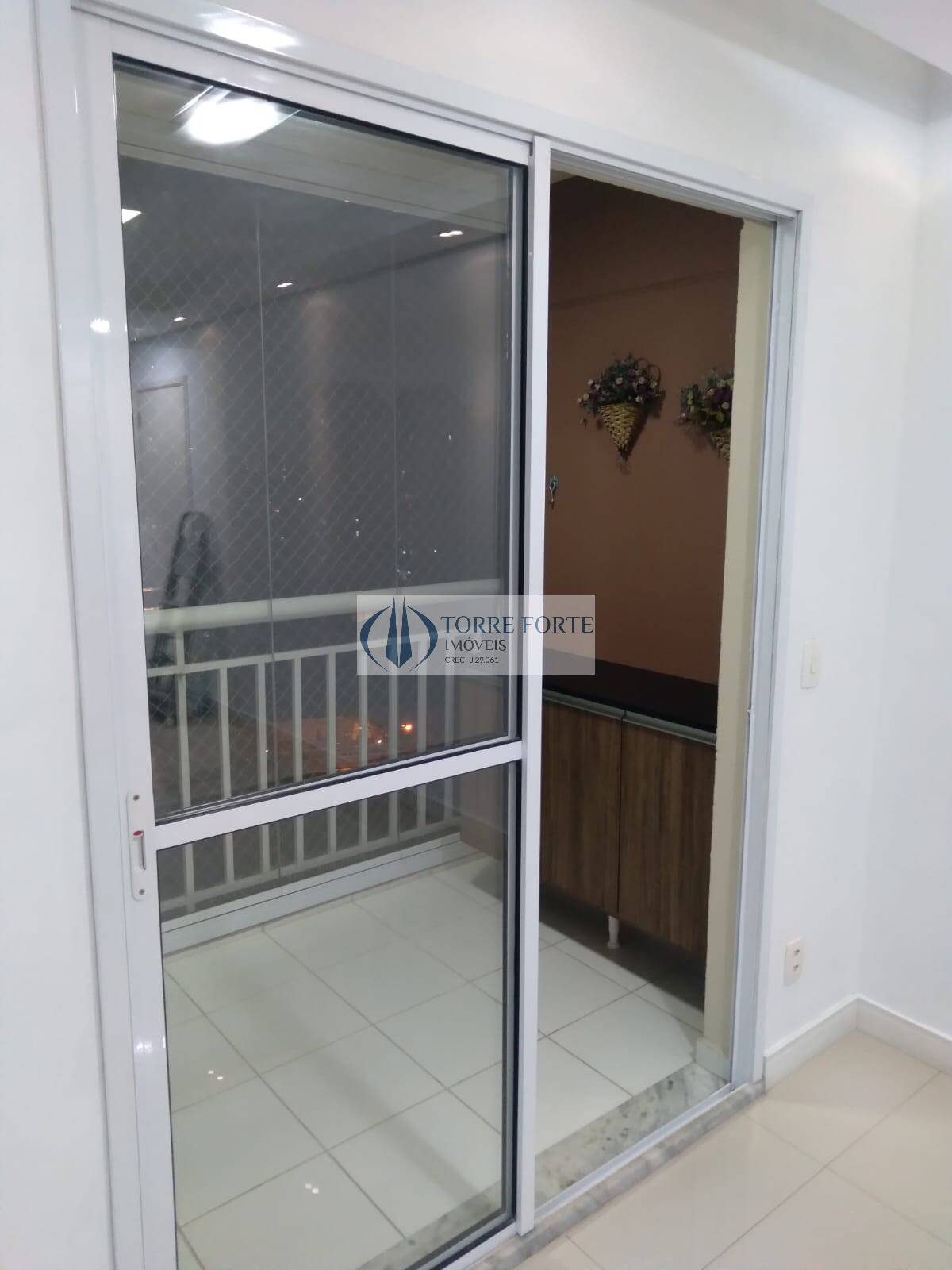 Apartamento à venda com 2 quartos, 64m² - Foto 16