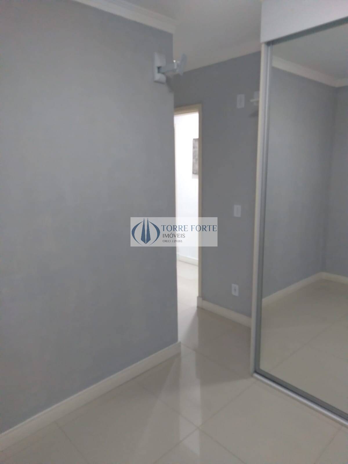 Apartamento à venda com 2 quartos, 64m² - Foto 14