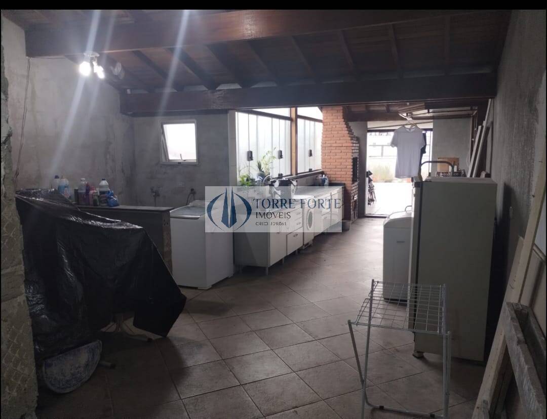 Cobertura à venda com 3 quartos, 200m² - Foto 5